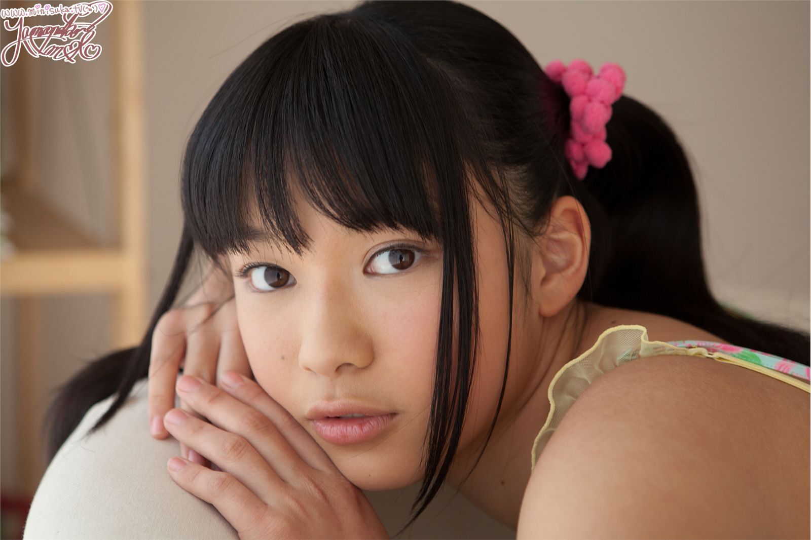 山中知恵 [Minisuka.tv] 现役女子高生 Tomoe Yamanaka